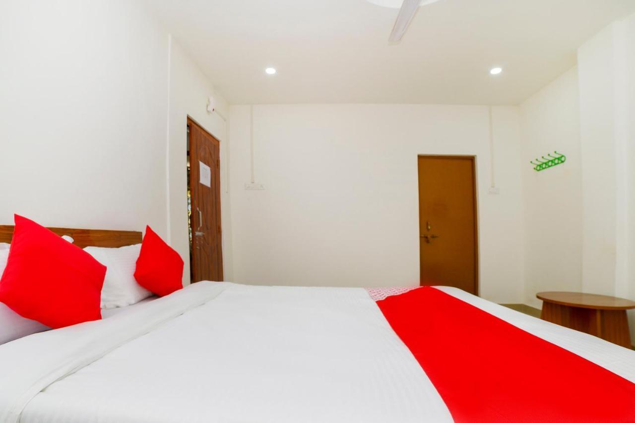 Oyo 40893 Hotel Lotus Guwahati Zewnętrze zdjęcie