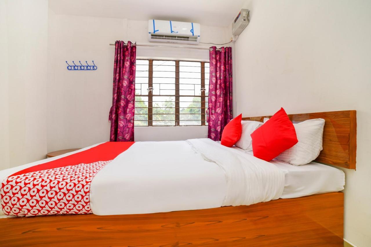 Oyo 40893 Hotel Lotus Guwahati Zewnętrze zdjęcie
