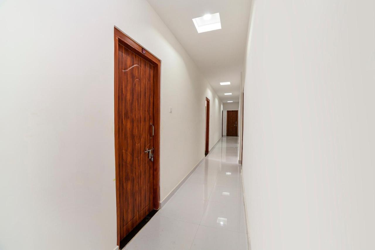 Oyo 40893 Hotel Lotus Guwahati Zewnętrze zdjęcie