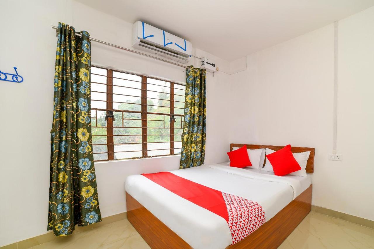 Oyo 40893 Hotel Lotus Guwahati Zewnętrze zdjęcie