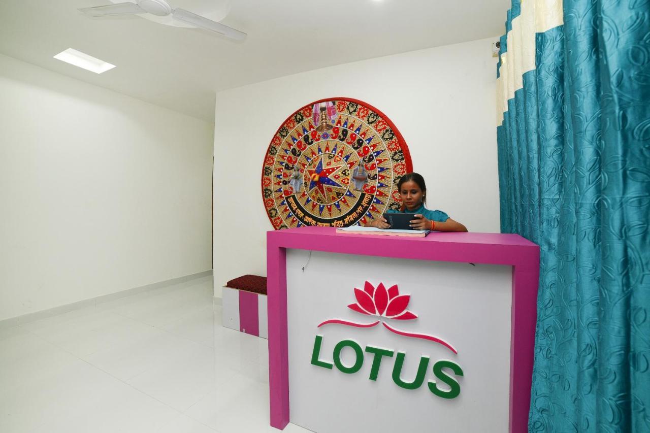 Oyo 40893 Hotel Lotus Guwahati Zewnętrze zdjęcie